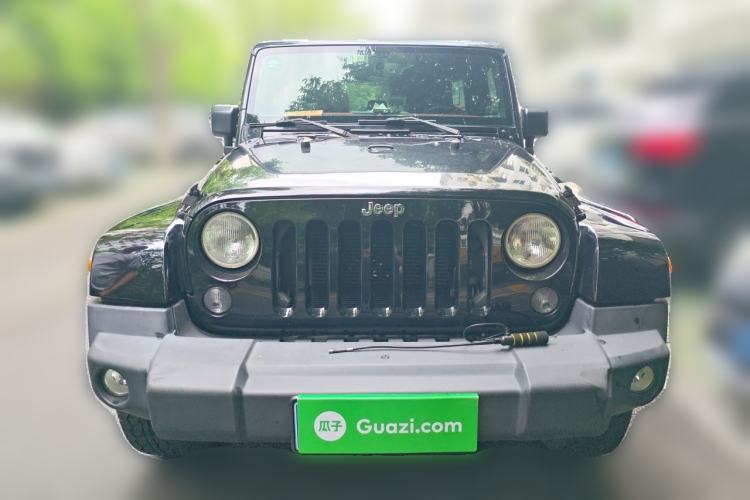 Used Jeep Wrangler 2015 3.0L Sahara Four-Door Edition Front
