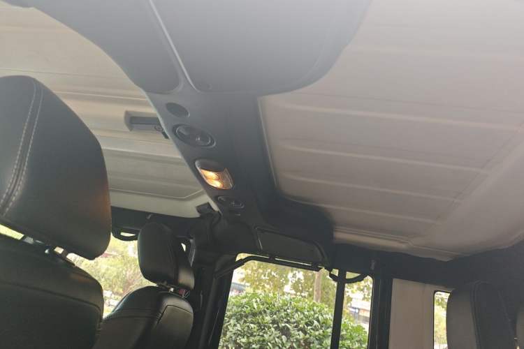 Used Jeep Wrangler 2015 3.0L Sahara Four-Door Comfort Edition Headliner