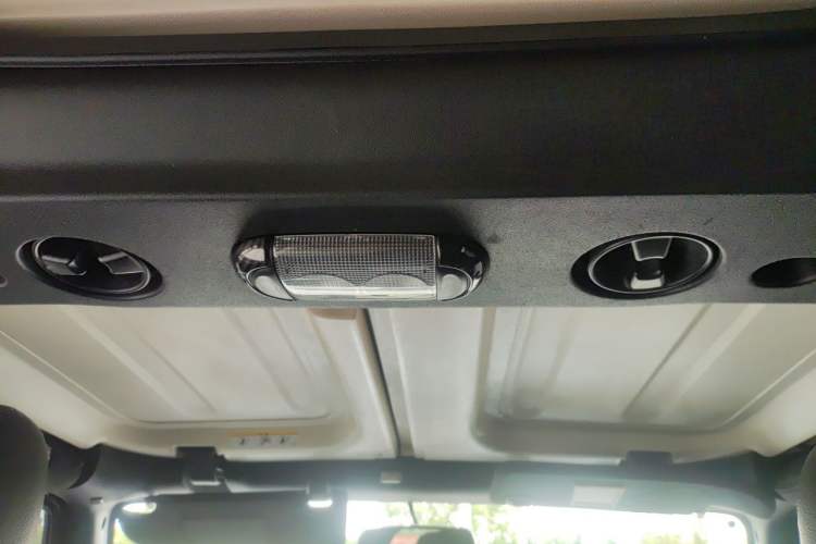 Used Jeep Wrangler 2015 3.0L Sahara Four-Door Comfort Edition Headliner