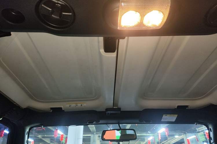 Used Jeep Wrangler 2015 2.8TD Sahara Four-Door Comfort Edition Headliner