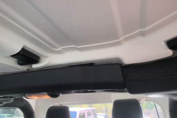 Used Jeep Wrangler 2015 3.6L Rubicon two-door model Headliner