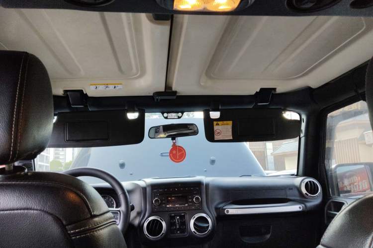 Used Jeep Wrangler 2015 3.0L Sahara Four-Door Comfort Edition Headliner