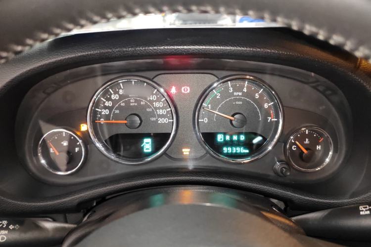 Used Jeep Wrangler 2015 3.6L Rubicon Four-Door Comfort Edition Instrument Cluster
