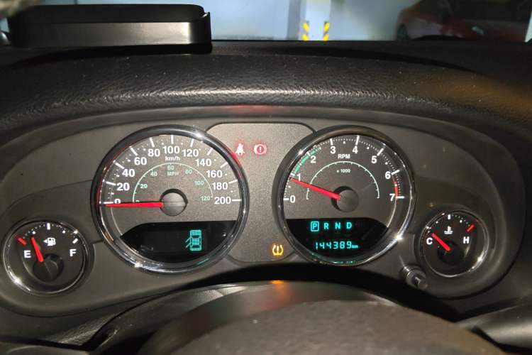Used Jeep Wrangler 2015 3.0L Sahara Four-Door Comfort Edition Instrument Cluster