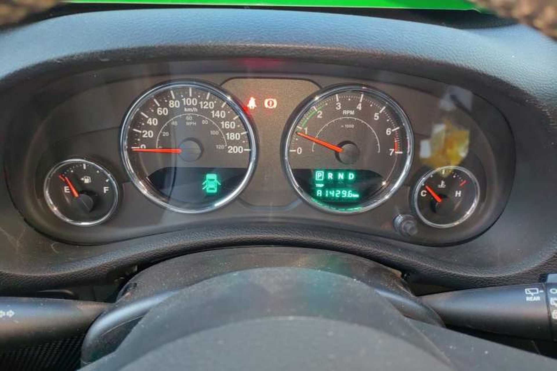 Used Jeep Wrangler 2015 3.6L Rubicon Four-Door Comfort Edition Instrument Cluster