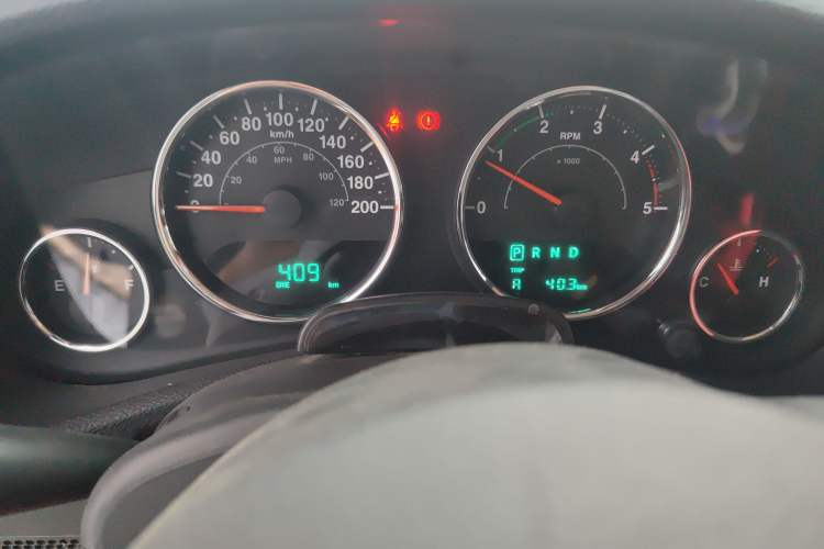 Used Jeep Wrangler 2015 2.8TD Sahara Four-Door Comfort Edition Instrument Cluster