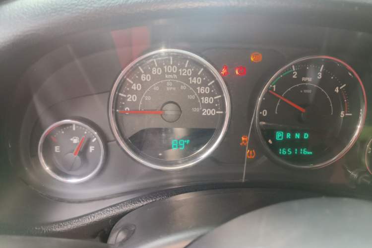 Used Jeep Wrangler 2015 2.8TD Sahara Four-Door Edition Instrument Cluster