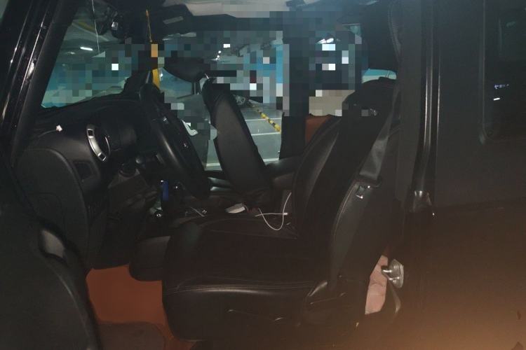 Used Jeep Wrangler 2015 3.6L Rubicon Two-Door Comfort Edition Left Front Seat