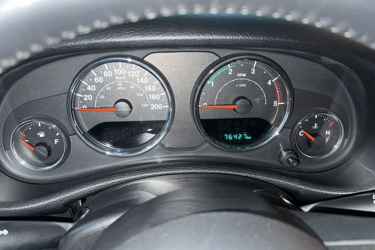 Used Jeep Wrangler 2015 2.8TD Sahara Four-Door Comfort Edition Odometer Close Up