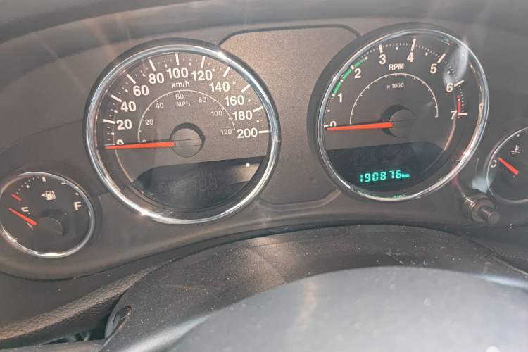 Used Jeep Wrangler 2015 3.6L Rubicon Two-Door Comfort Edition Odometer Close Up