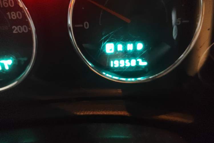 Used Jeep Wrangler 2015 2.8TD Sahara Four-Door Edition Odometer Close Up