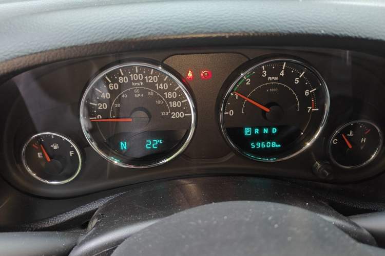 Used Jeep Wrangler 2015 3.6L Rubicon Two-Door Comfort Edition Odometer Close Up