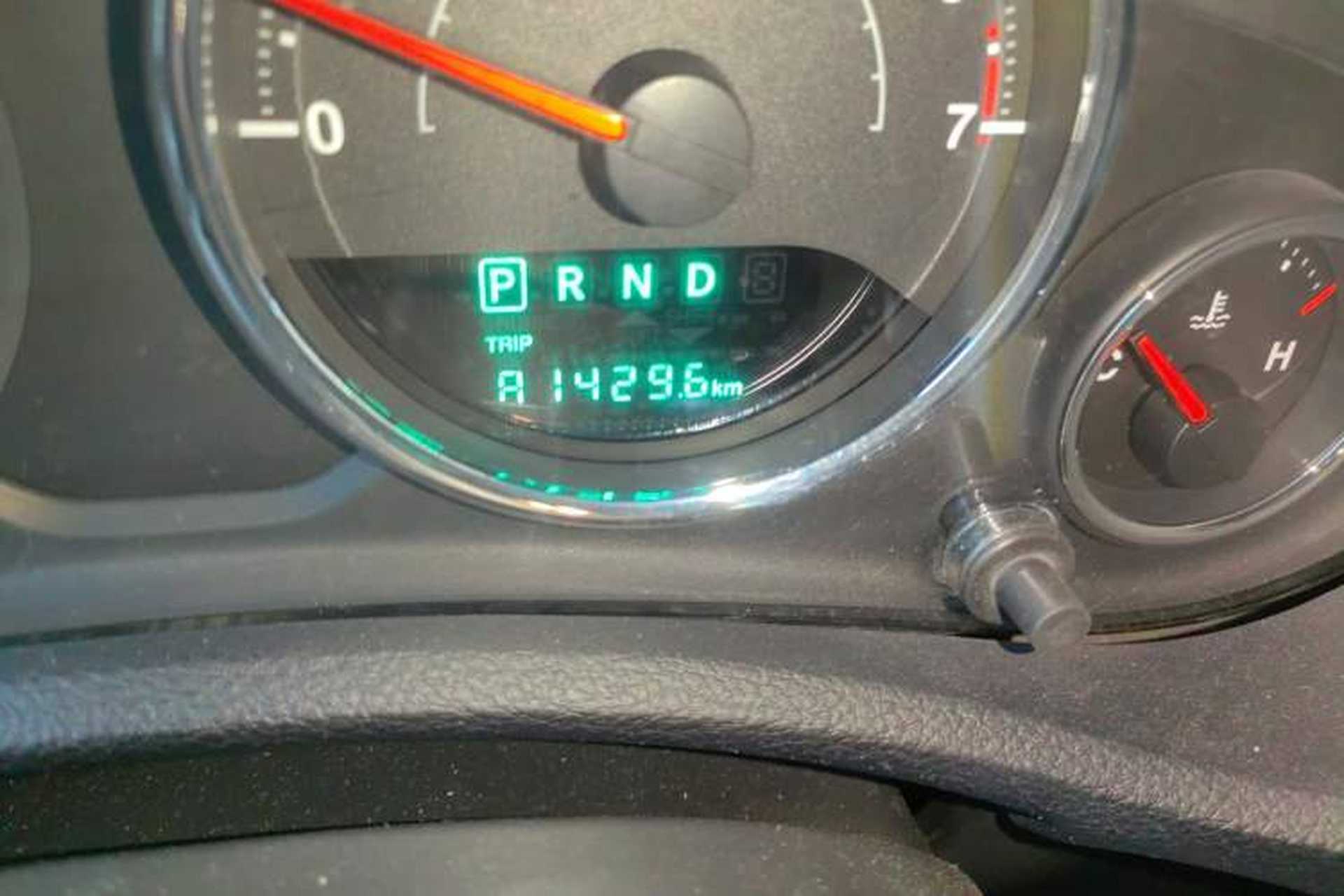 Used Jeep Wrangler 2015 3.6L Rubicon Four-Door Comfort Edition Odometer Close Up