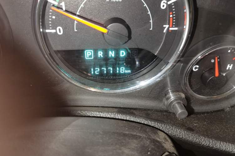 Used Jeep Wrangler 2015 3.0L Sahara Four-Door Edition Odometer Close Up