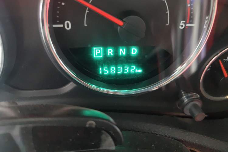 Used Jeep Wrangler 2015 2.8TD Sahara Four-Door Comfort Edition Odometer Close Up