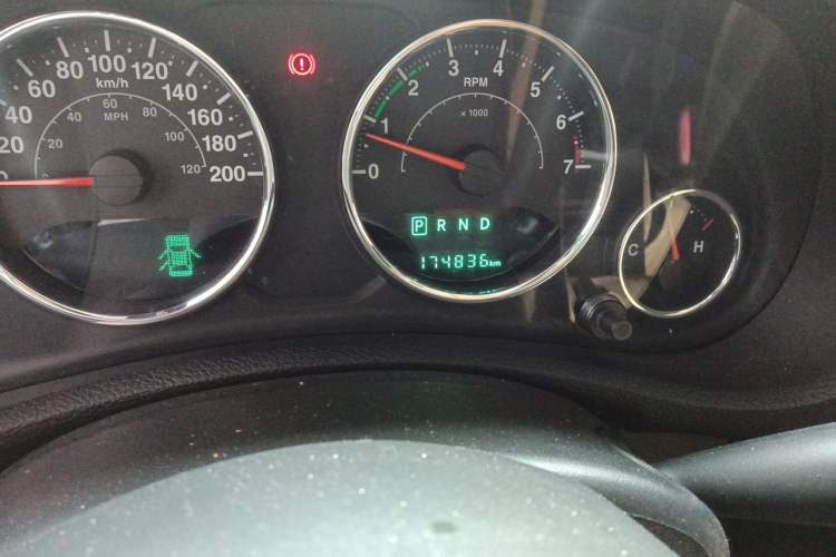 Used Jeep Wrangler 2015 3.0L Sahara Four-Door Edition Odometer Close Up