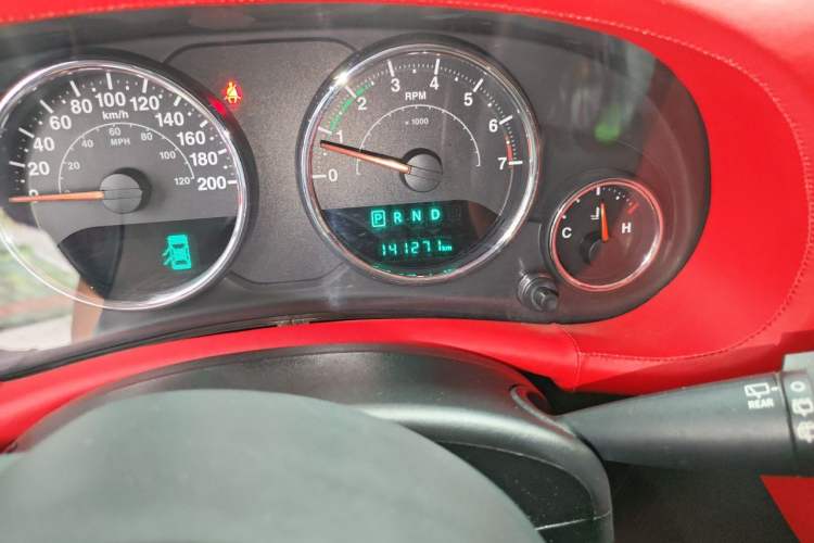 Used Jeep Wrangler 2015 3.0L Sahara Four-Door Edition Odometer Close Up