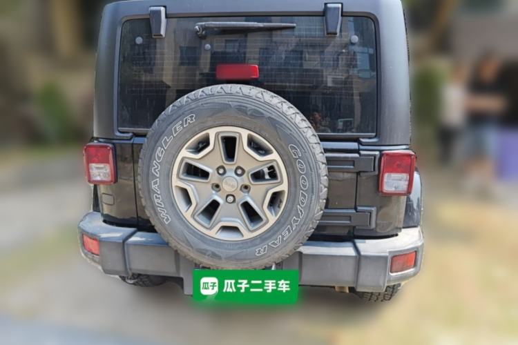 Used Jeep Wrangler 2015 3.0L Sahara Four-Door Comfort Edition Rear