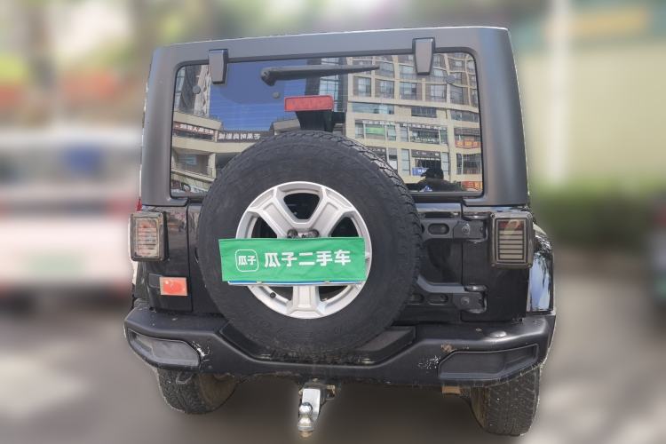 Used Jeep Wrangler 2015 3.0L Sahara Four-Door Edition Rear