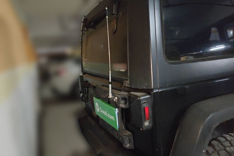 Used Jeep Wrangler 2015 3.0L Sahara Four-Door Comfort Edition Rear