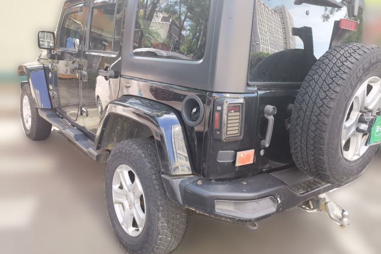 Used Jeep Wrangler 2015 3.0L Sahara Four-Door Edition Rear Left 45 Deg