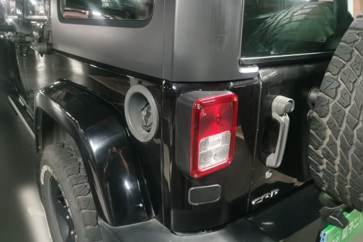 Used Jeep Wrangler 2015 2.8TD Sahara Four-Door Comfort Edition Rear Left 45 Deg