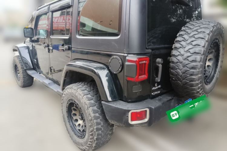 Used Jeep Wrangler 2015 2.8TD Sahara Four-Door Edition Rear Left 45 Deg