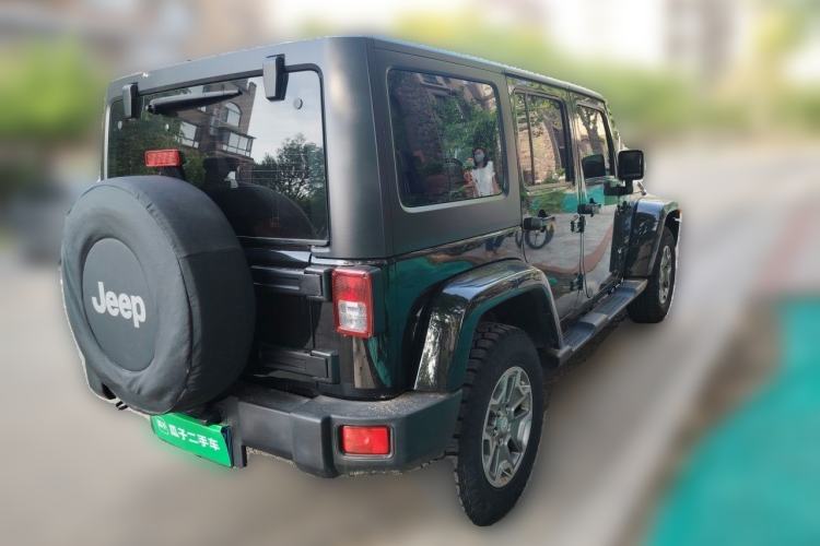 Used Jeep Wrangler 2015 3.0L Sahara Four-Door Comfort Edition Rear Right 45 Deg
