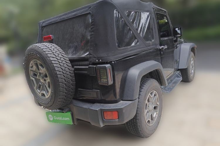 Used Jeep Wrangler 2015 3.6L Rubicon Two-Door Comfort Edition Rear Right 45 Deg