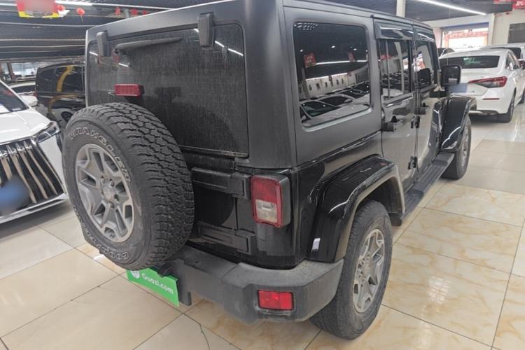 Used Jeep Wrangler 2015 3.0L Sahara Four-Door Comfort Edition Rear Right 45 Deg