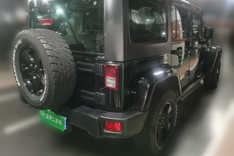 Used Jeep Wrangler 2015 2.8TD Sahara Four-Door Comfort Edition Rear Right 45 Deg