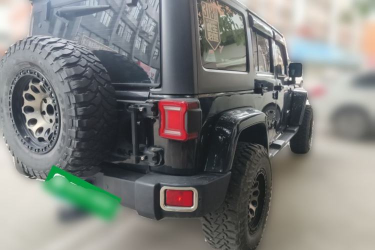 Used Jeep Wrangler 2015 2.8TD Sahara Four-Door Edition Rear Right 45 Deg