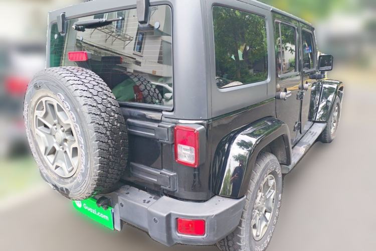 Used Jeep Wrangler 2015 3.0L Sahara Four-Door Edition Rear Right 45 Deg