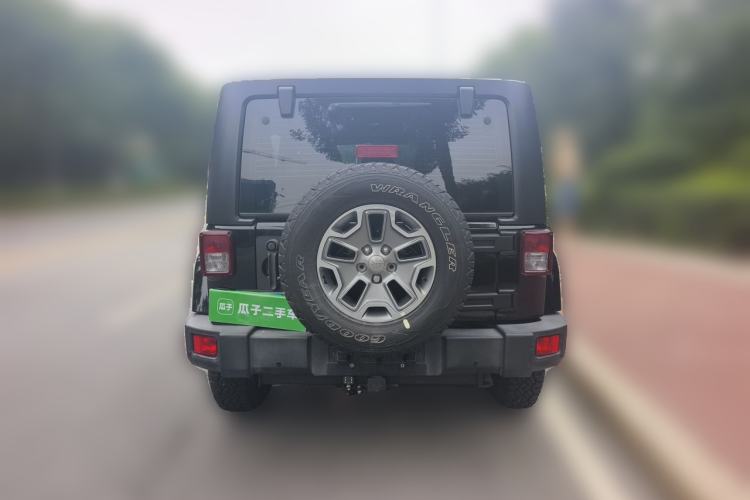 Used Jeep Wrangler 2015 3.0L Sahara Four-Door Comfort Edition Rear