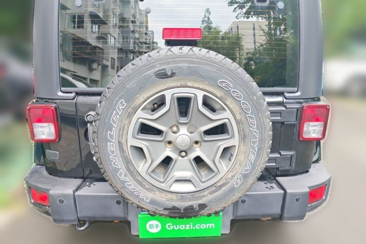 Used Jeep Wrangler 2015 3.0L Sahara Four-Door Edition Rear