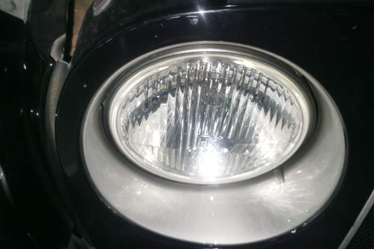 Used Jeep Wrangler 2015 2.8TD Sahara Four-Door Comfort Edition Right Front Headlight