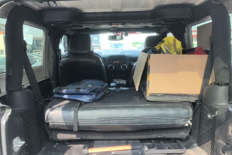 Used Jeep Wrangler 2015 3.6L Rubicon two-door model Trunk