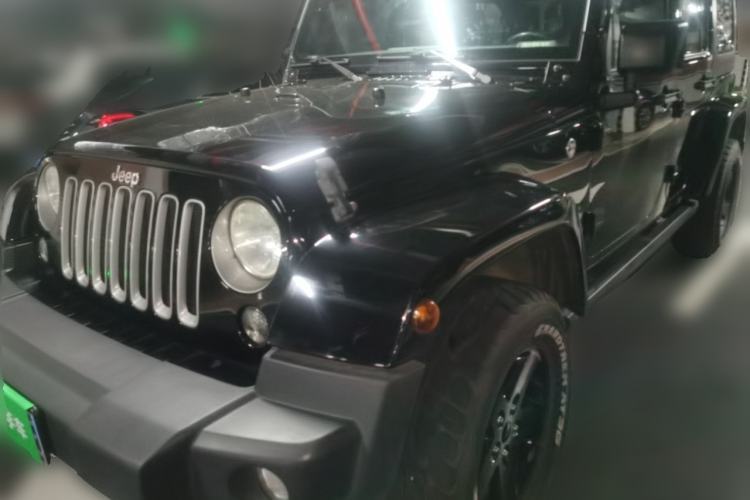 Used Jeep Wrangler 2015 2.8TD Sahara Four-Door Comfort Edition Guazi used car, China used car export, Used car for sale, Used  cars, Cheapest cars for sale