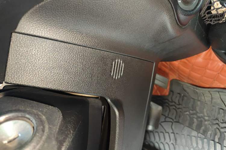 Used Jeep Wrangler 2015 3.6L Rubicon Two-Door Comfort Edition Vehicle Key