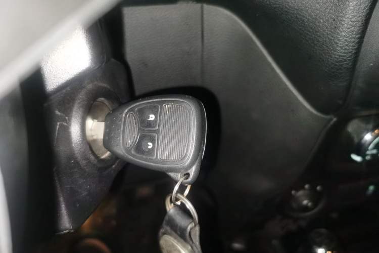 Used Jeep Wrangler 2015 2.8TD Sahara Four-Door Comfort Edition Vehicle Key