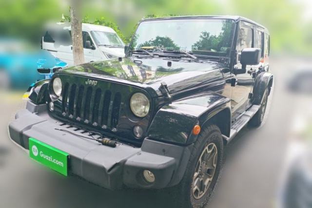 Used Jeep Wrangler 2015 3.0L Sahara Four-Door Edition