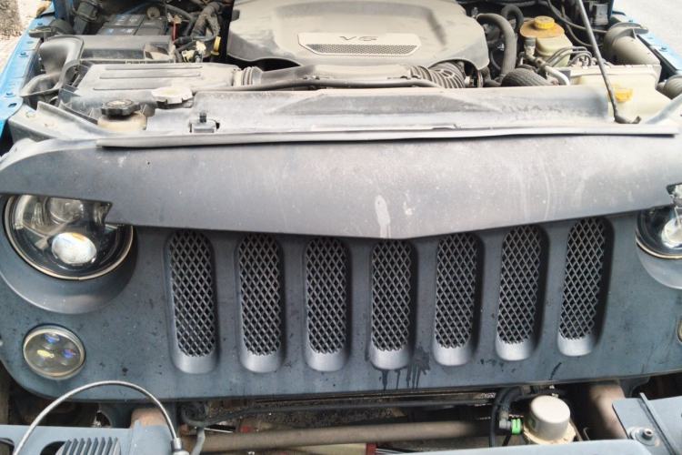 Used Jeep Wrangler 2015 3.0L Sahara Four-Door Comfort Edition Engine Bay