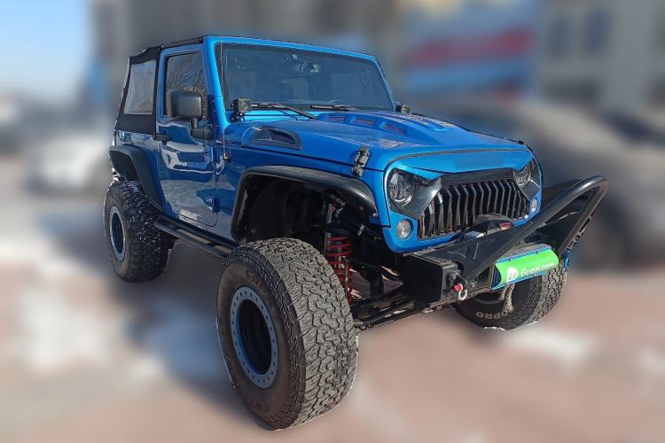 Used Jeep Wrangler 2015 3.6L Rubicon Two-Door Comfort Edition Front Right 45 Deg