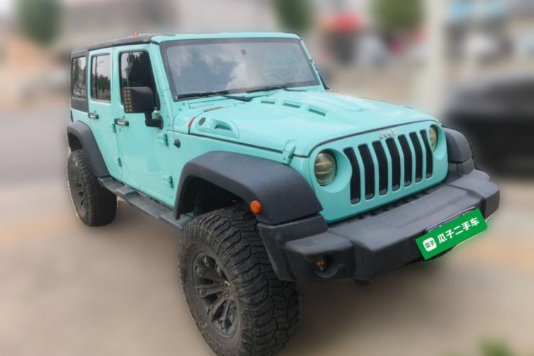 Used Jeep Wrangler 2015 2.8TD Sahara Four-Door Comfort Edition Front Right 45 Deg