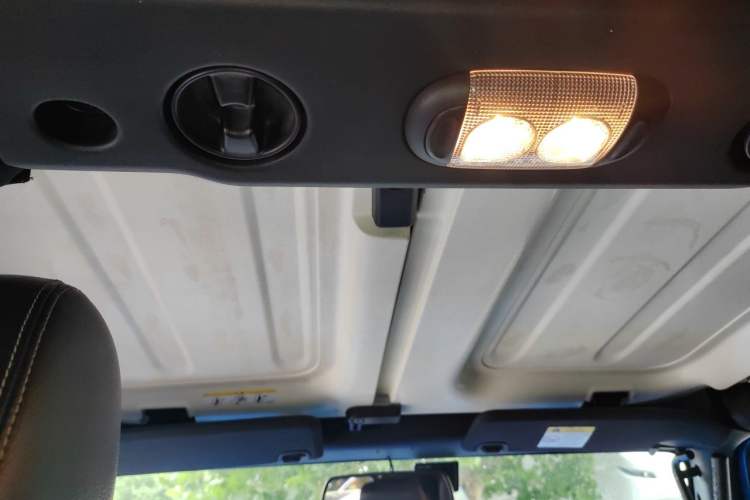 Used Jeep Wrangler 2015 3.6L Rubicon Four-Door Edition Headliner