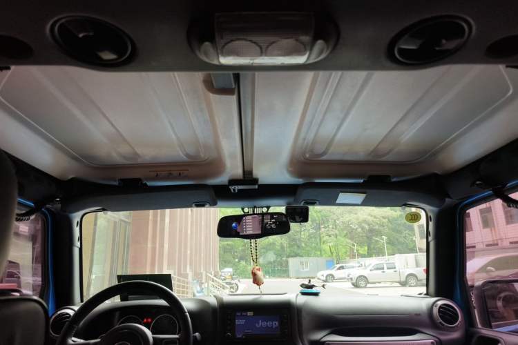 Used Jeep Wrangler 2015 3.6L Rubicon Four-Door Comfort Edition Headliner