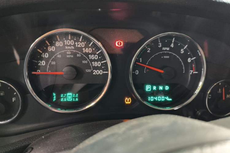 Used Jeep Wrangler 2015 3.0L Sahara Four-Door Comfort Edition Instrument Cluster