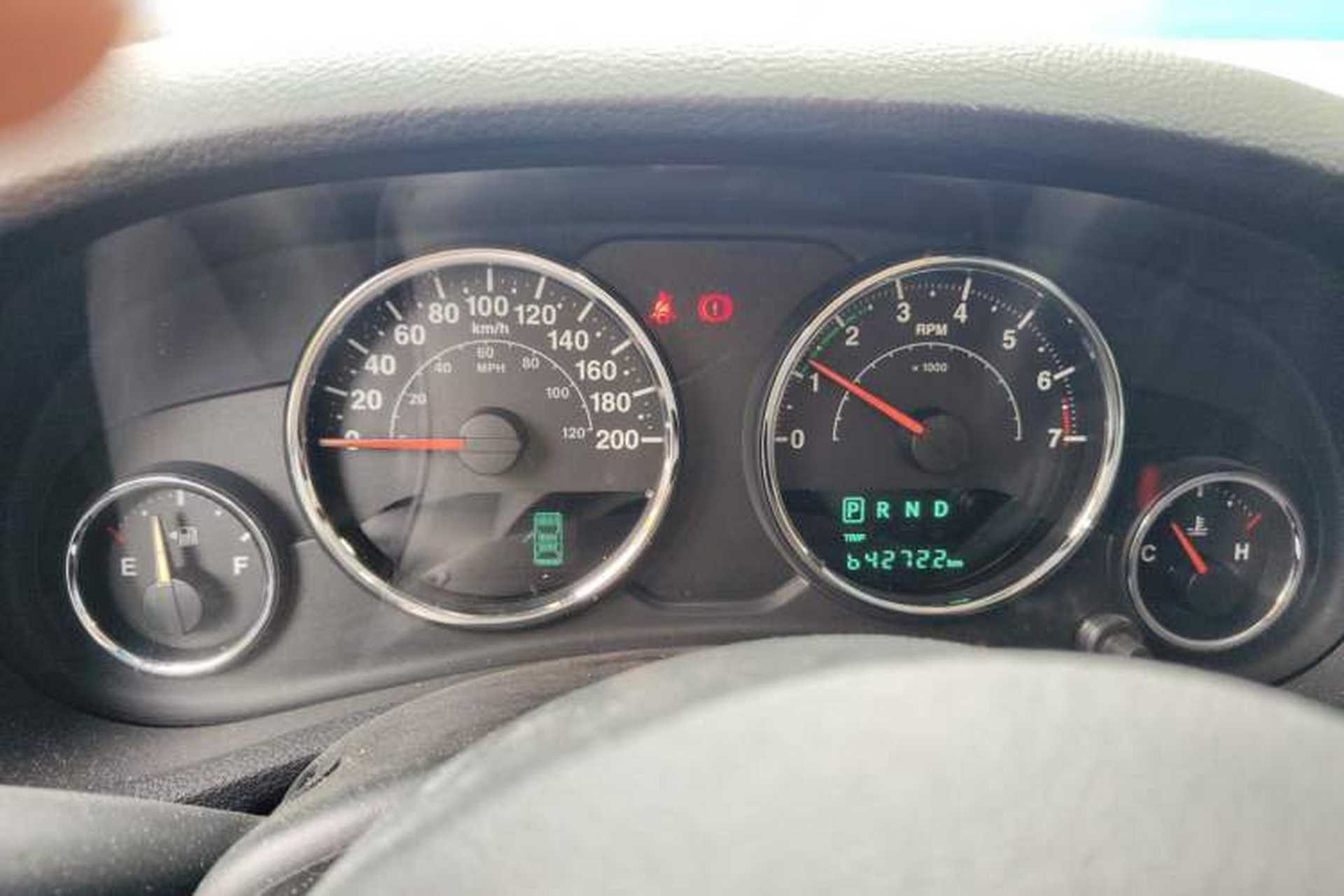 Used Jeep Wrangler 2015 3.0L Sahara Four-Door Edition Instrument Cluster