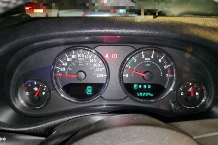 Used Jeep Wrangler 2015 3.6L Rubicon Four-Door Comfort Edition Instrument Cluster