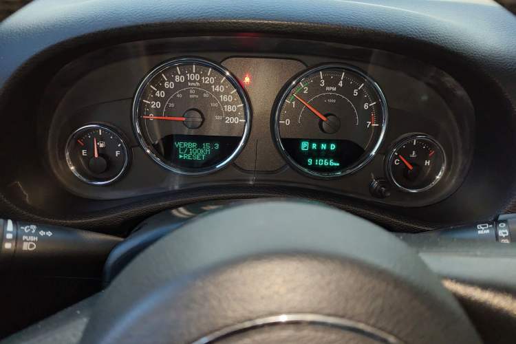 Used Jeep Wrangler 2015 3.0L Sahara Four-Door Edition Instrument Cluster